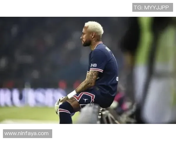 穿着NB的足球明星们如何在赛场上展现风采与实力